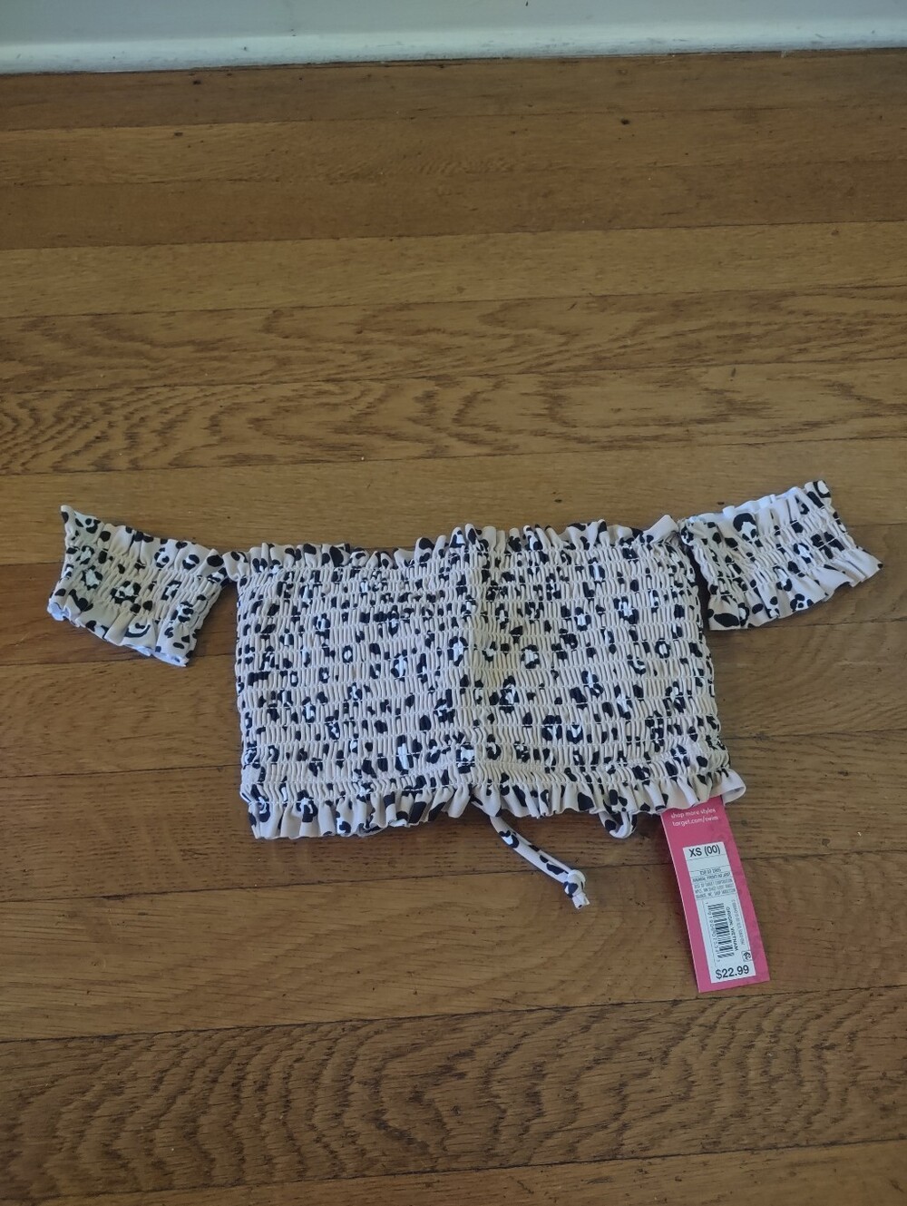 NWT leopard print kana sol bikini top w cold shoulder design and strappy back XS